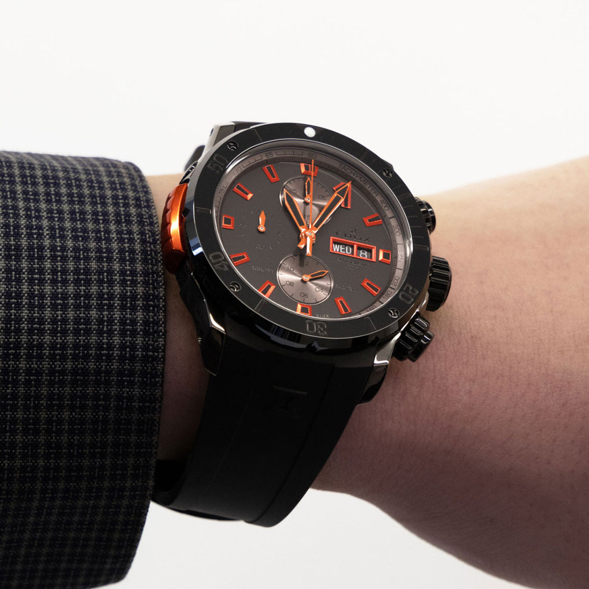 エドックス EDOX クロノオフショア1 ベゼルロック クロノグラフ オートマティック 腕時計 メンズ 自動巻き 01128-37GNNOCA-GNO CHRONOFFSHORE-1【60回分割手数料無料!】