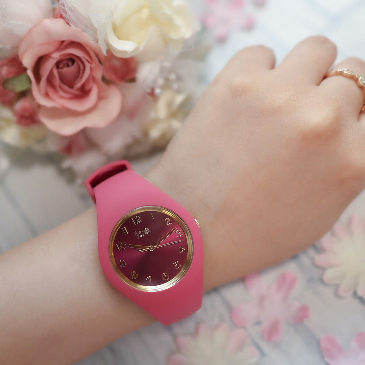 アイスウォッチ ICE-WATCH 腕時計 レディース アイスデュオシック ICE duo chic ラズベリー スモール+ 021821