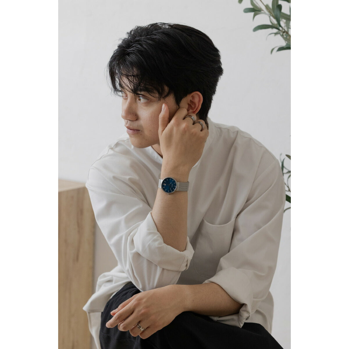 ベーリング BERING 腕時計 クラシック スカンジナビアン カービングメッシュ ブルー Unisex Classic Curving Mesh Blue 11035-007【2025 新作】