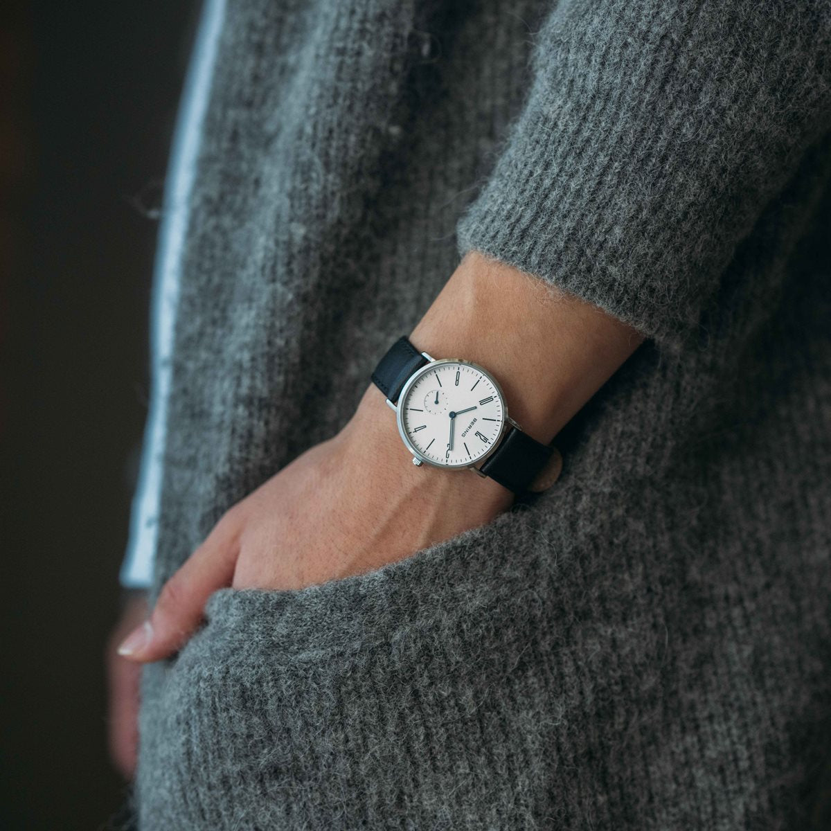 ベーリング BERING 腕時計 メンズ レディース クラシック スカンジナビアン スモールセコンド&レザー Classic Scandinavian Small second & Leather 14036-404【2025 新作】
