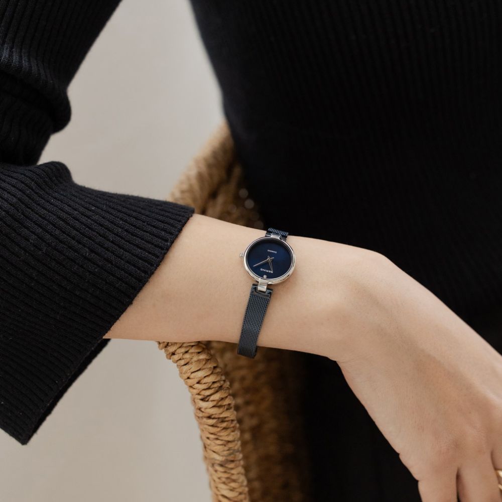 ベーリング BERING 腕時計 レディース クラシック ダイヤモンド ブルー Ladies Watch Classic Diamond Blue 17724-307【2026 新作】