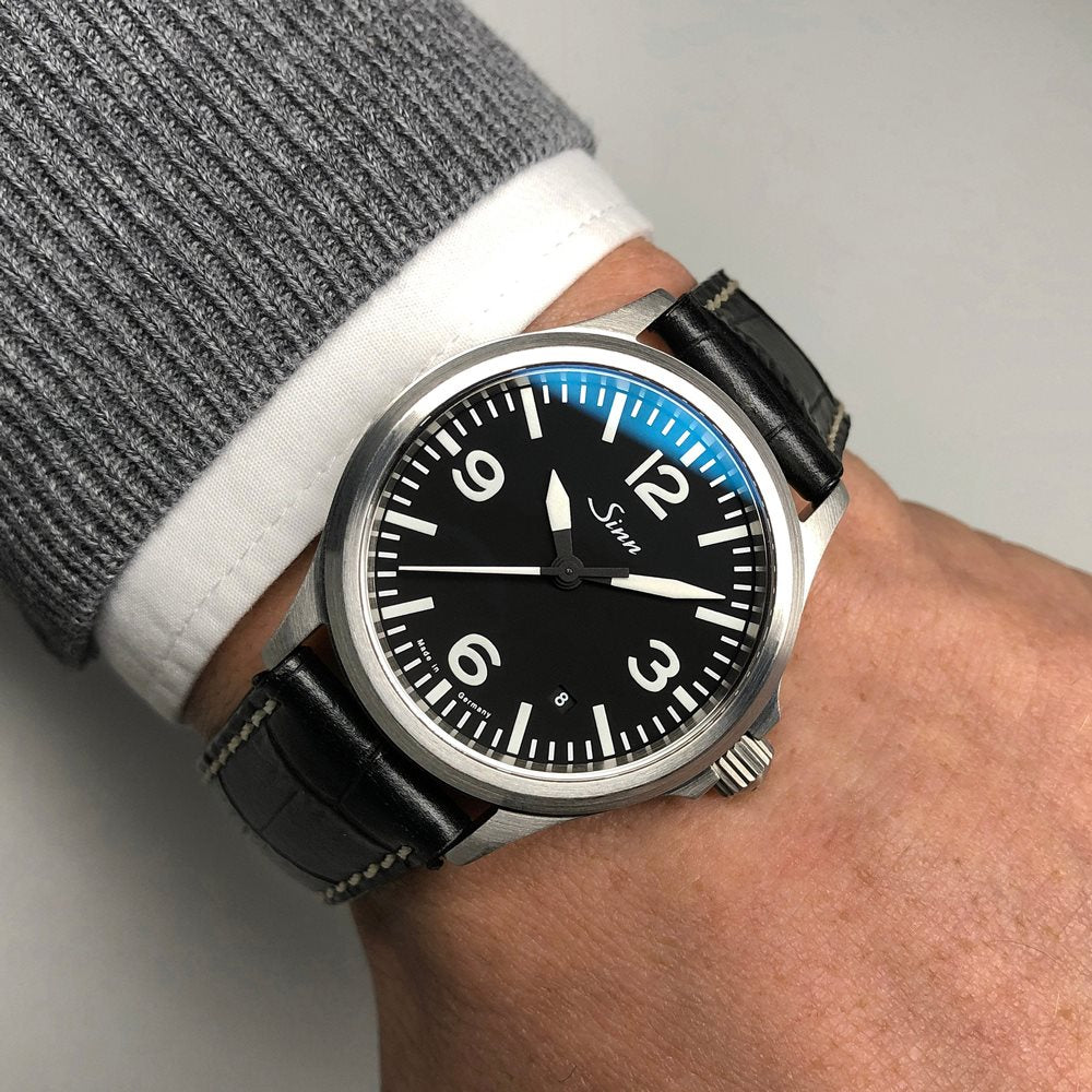 Sinn ジン 556.A 自動巻き 腕時計 メンズ Pilot Watches パイロットウォッチ 型押しカウレザーストラップ ドイツ製【60回分割手数料無料!】
