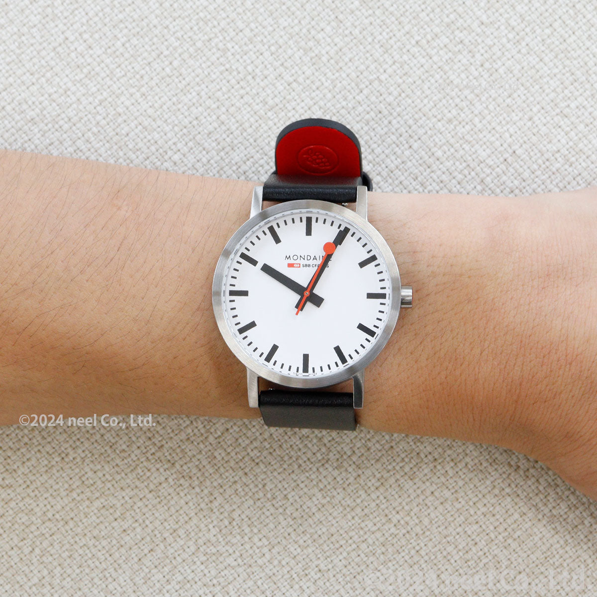 モンディーン MONDAINE 腕時計 メンズ レディース クラシック 40mm グレープビーガンレザー Classic A660.30360.16SBBV