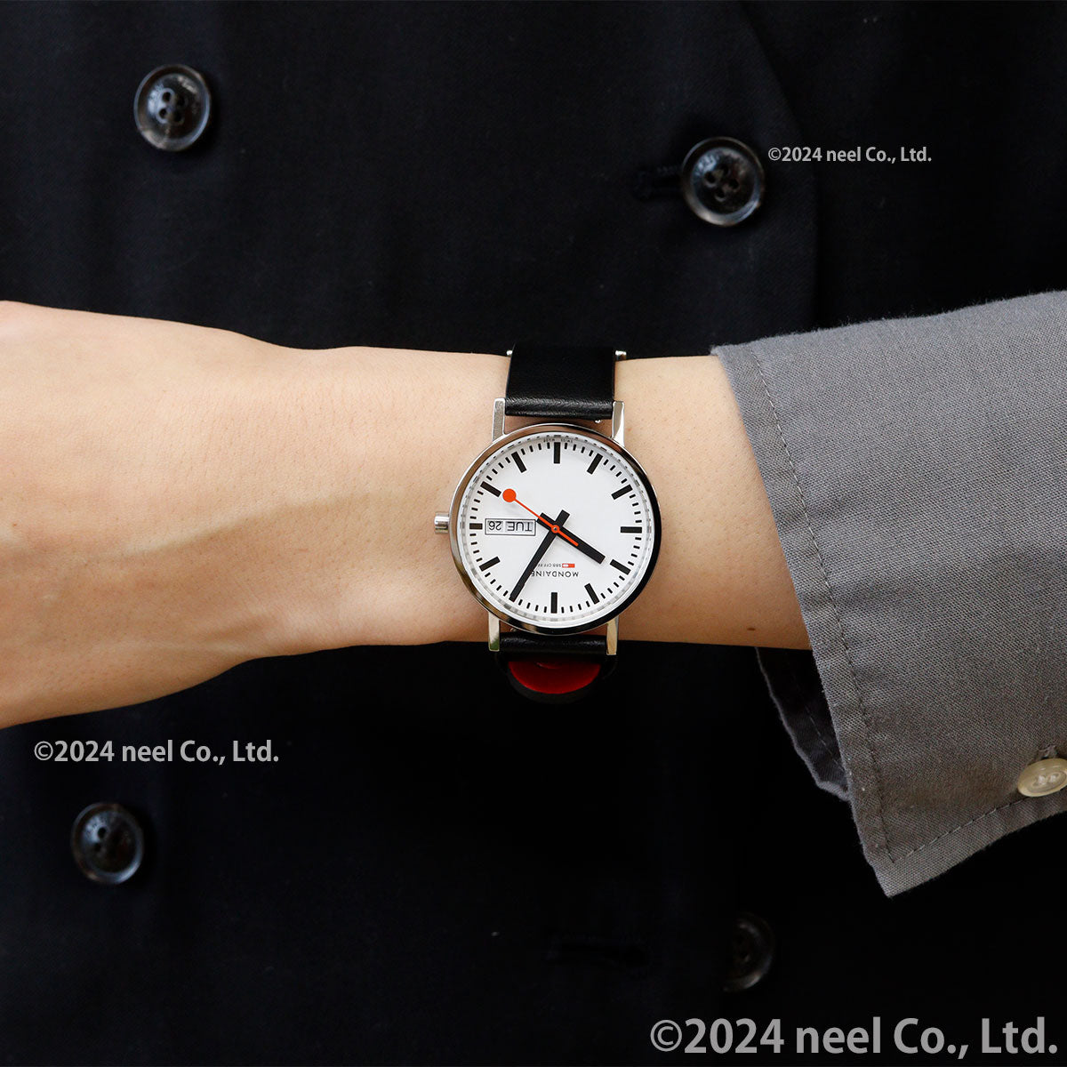 モンディーン MONDAINE 腕時計 メンズ レディース クラシック デイデイト 36mm グレープビーガンレザー Classic A667.30314.11SBBV