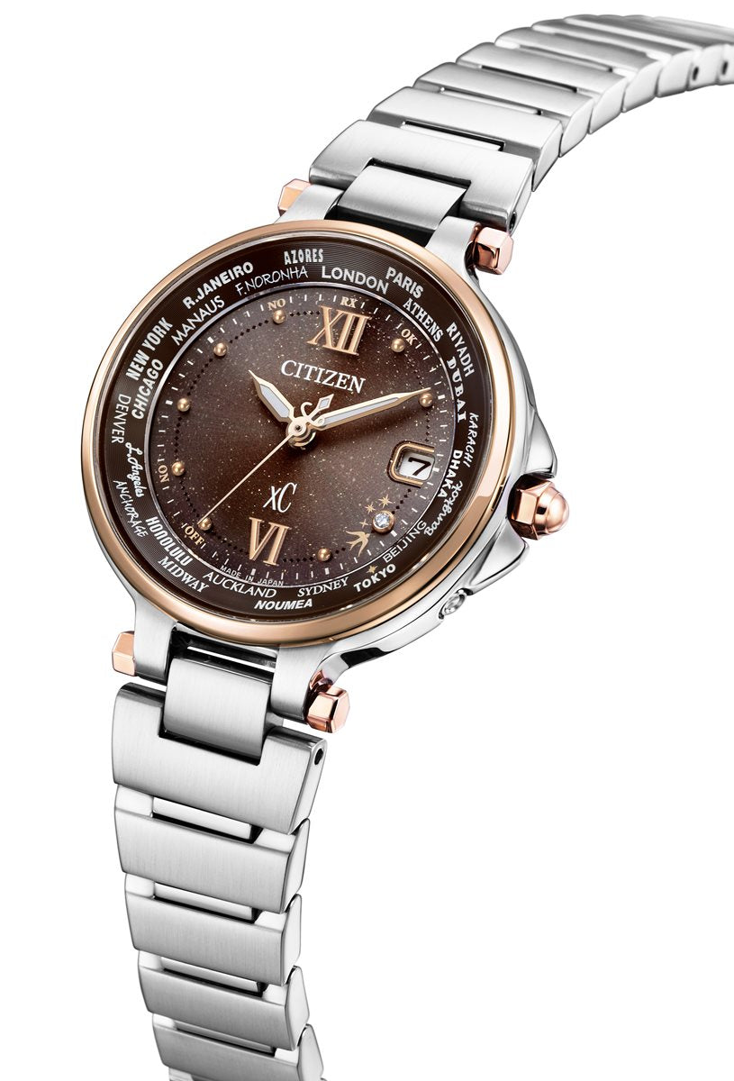 シチズン クロスシー CITIZEN xC エコドライブ 電波時計 ハッピーフライト 限定ペアモデル 腕時計 レディース basic collection EC1011-71W A MEMORABLE TRIP ツバメ デザイン【2023 新作】