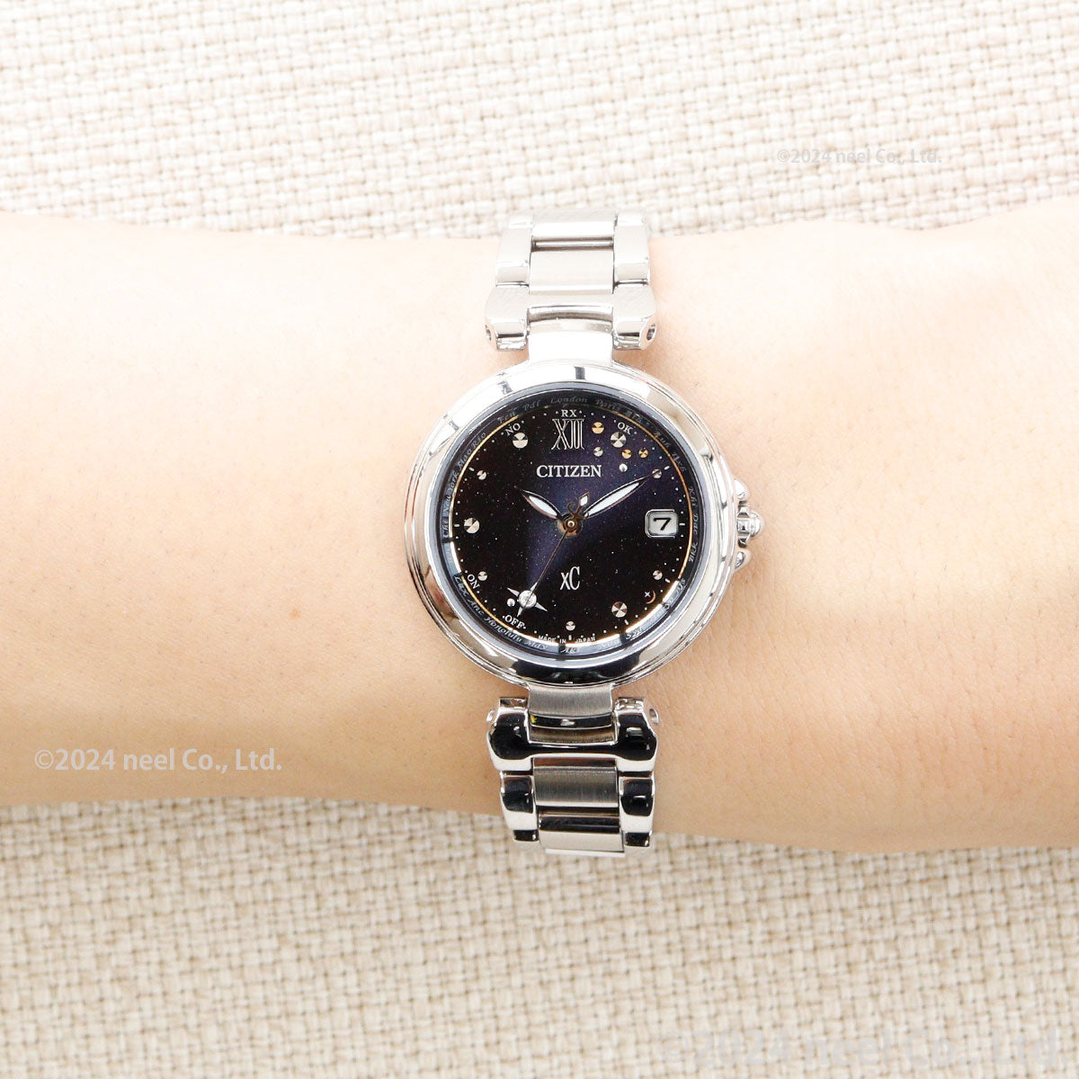 シチズン クロスシー CITIZEN xC エコドライブ 電波時計 ハッピーフライト 限定モデル 腕時計 レディース basic collection EC1030-76E【2024 新作】