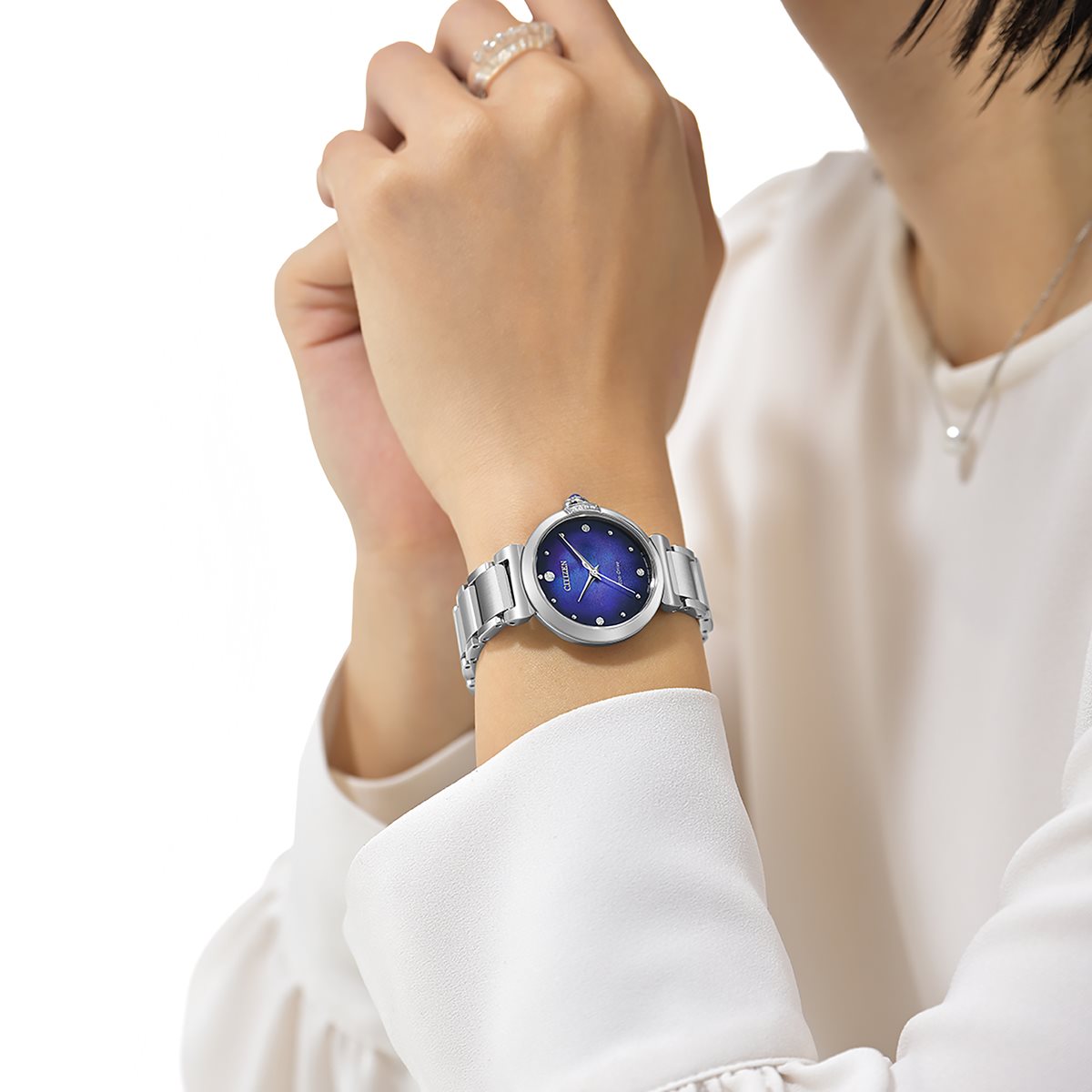 シチズン エル CITIZEN L エコドライブ 限定モデル 腕時計 レディース EM1060-87L ROUND Collection UNITE with BLUE【2025 新作】