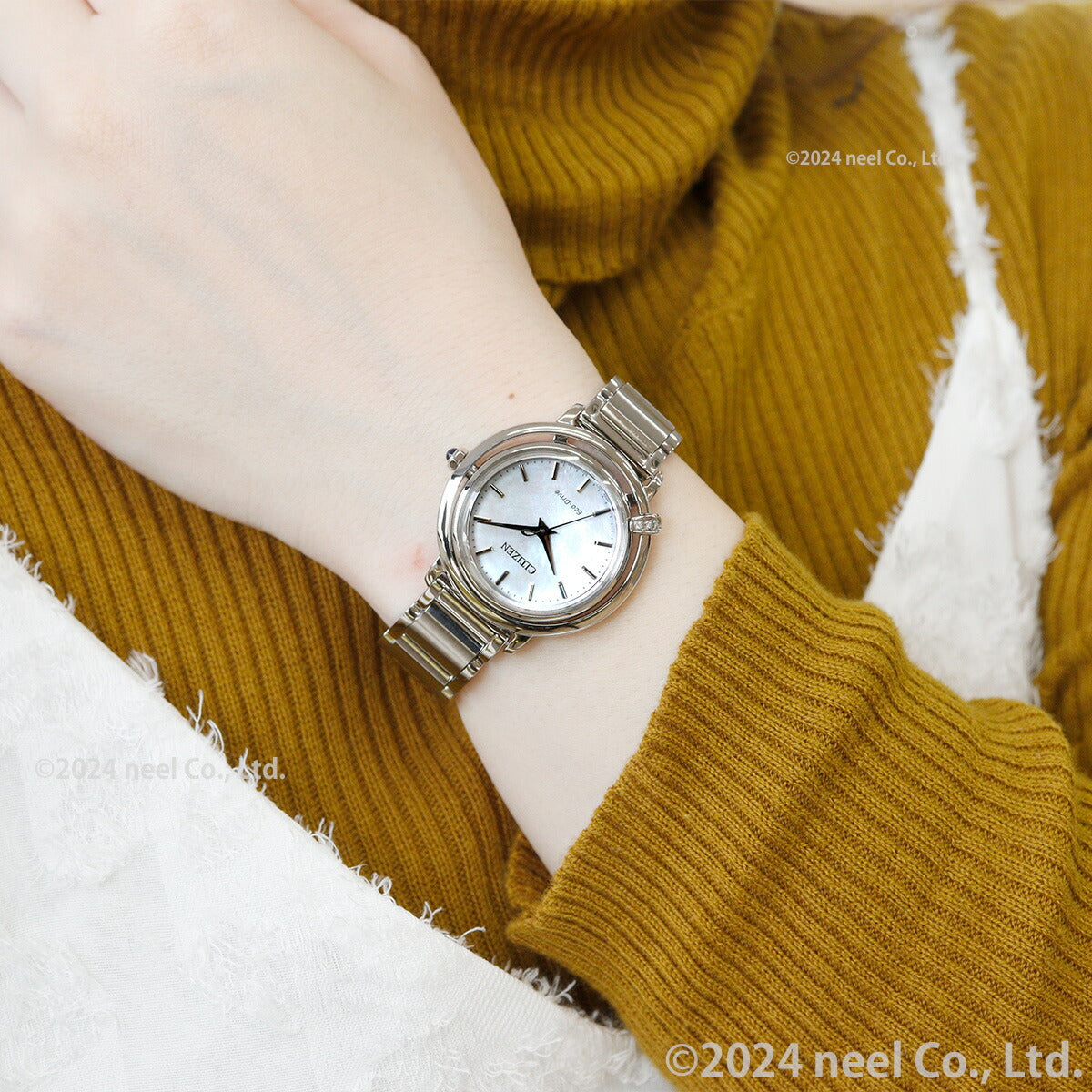 シチズン エル CITIZEN L エコドライブ 腕時計 レディース EM1090-60D ダイヤ入り 白蝶貝文字板 ARCLY Collection 日の出 モチーフ 替えバンド付き