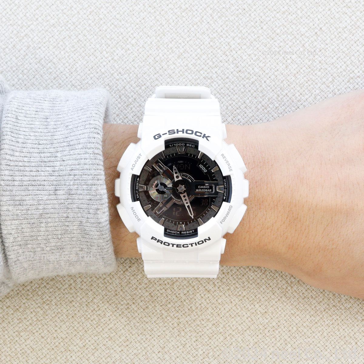 G-SHOCK ホワイト&ブラック 白 腕時計 メンズ アナデジ GA-110GW-7AJF