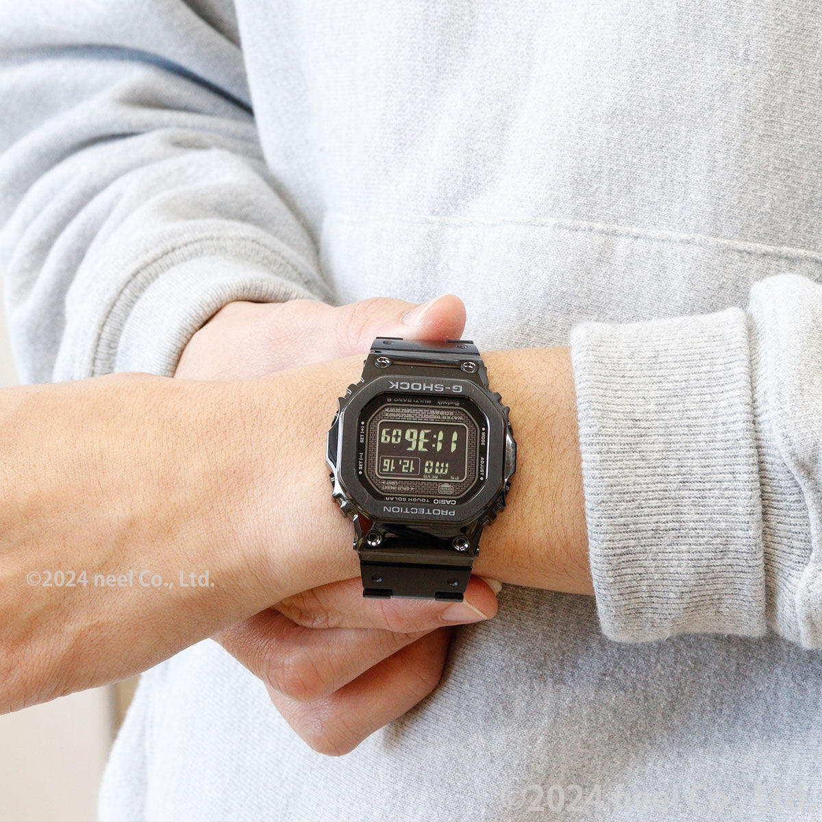 カシオ Gショック CASIO G-SHOCK タフソーラー 電波時計 デジタル 腕時計 メンズ フルメタル ブラック GMW-B5000GD-1JF
