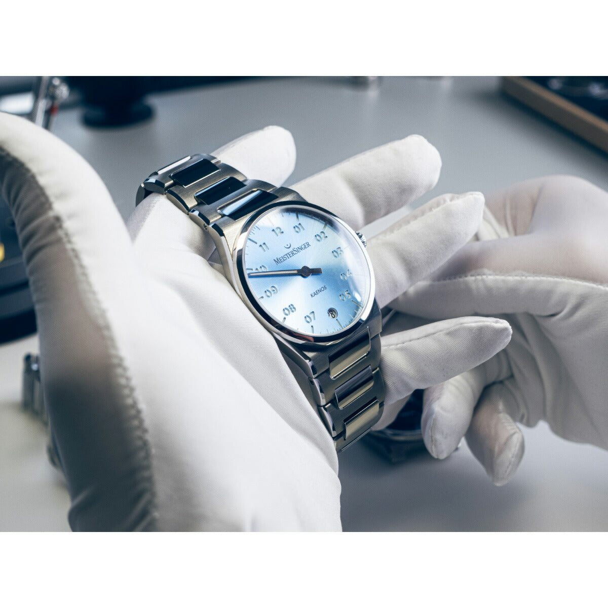 マイスタージンガー MeisterSinger カエノス サンバースト アイスブルー Kaenos Sunburst Ice Blue 自動巻き 腕時計 メンズ レディース KS914【2025 新作】