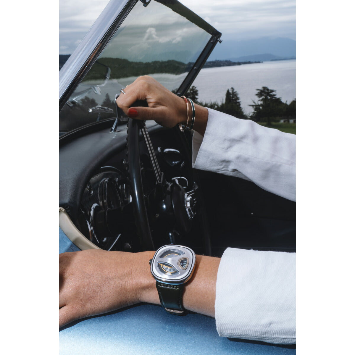 セブンフライデー SEVENFRIDAY ME1/02 M-Series 腕時計 メンズ 自動巻き
