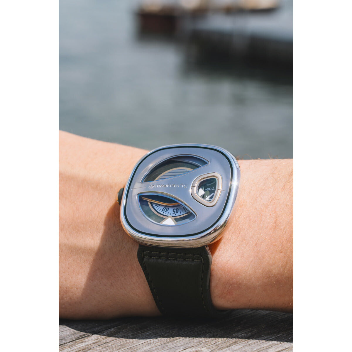 セブンフライデー SEVENFRIDAY ME1/02 M-Series 腕時計 メンズ 自動巻き