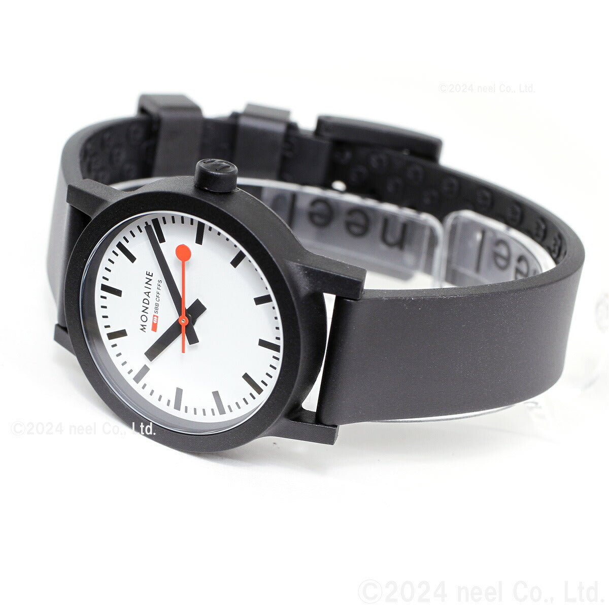 モンディーン MONDAINE 腕時計 レディース エッセンス 32mm ホワイトダイヤル essence MS1.32110.RB