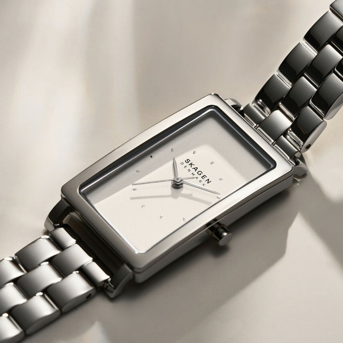 スカーゲン SKAGEN 腕時計 レディース HAGEN LILLE 三針 シルバートーン ステンレススチール ブレスレットウォッチ SKW3130