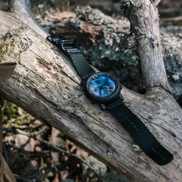 スント SUUNTO CORE ALPHA Stealth コア アルファ ステルス スマートウォッチ 腕時計 メンズ レディース SS050504000