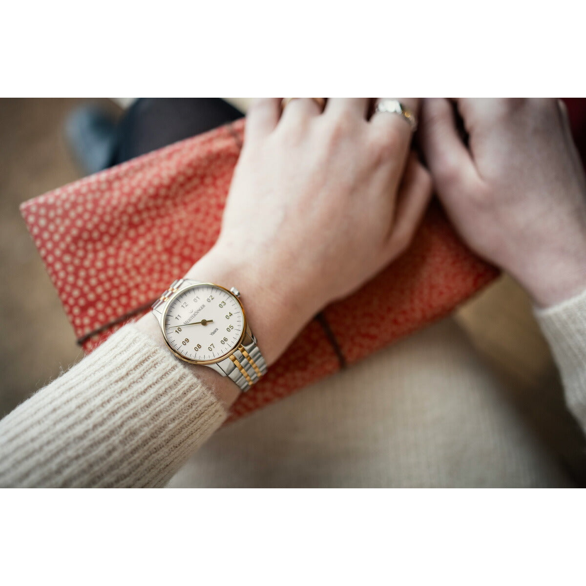 マイスタージンガー MeisterSinger ヤアラ ホワイト&ゴールド Yaara White with Gold 自動巻き 腕時計 メンズ レディース YA901G【2025 新作】