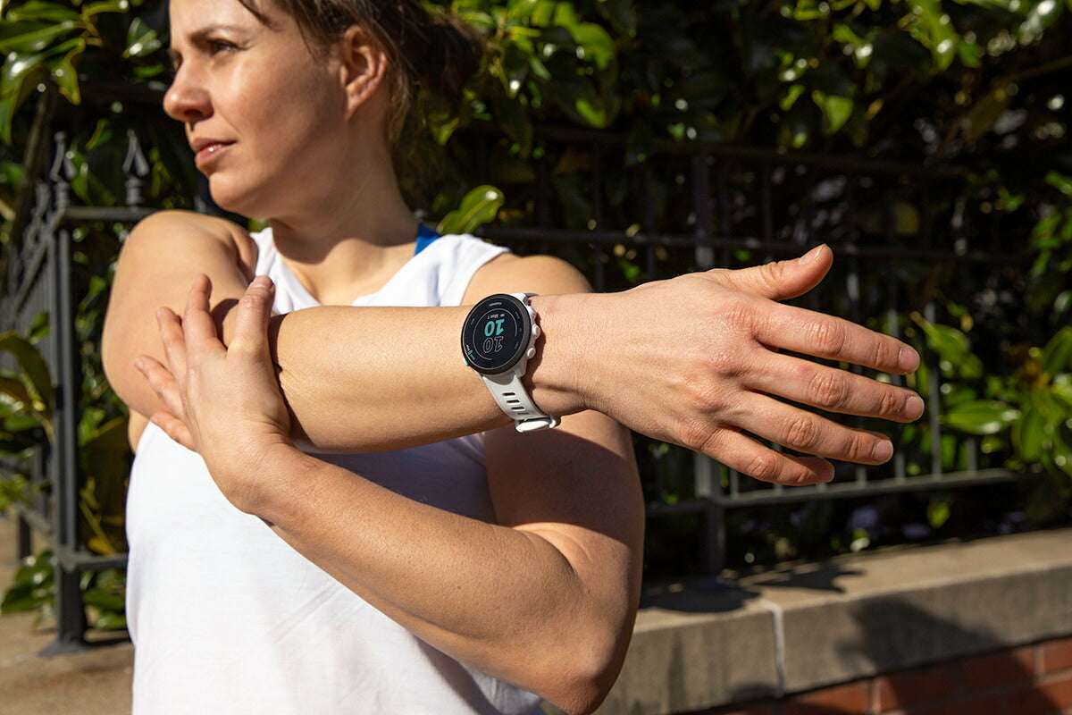 GPSランニングウォッチ ガーミン GARMIN ForeAthlete 55 White (010-02562-41) スマートウォッチ マラソン 水泳 トレッドミルラン ピラティス ヨガ 心拍計 加速度計 睡眠計 健康管理