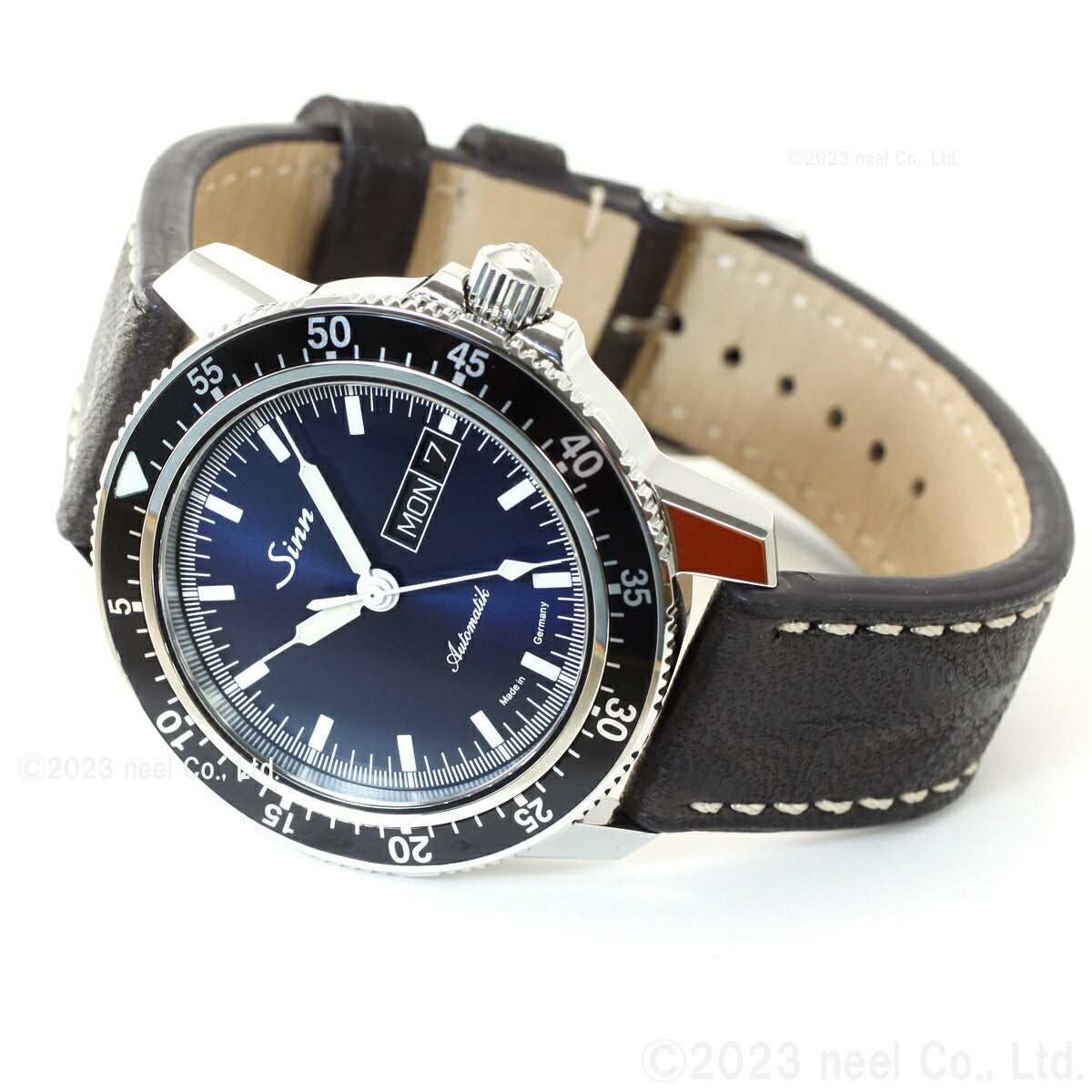 Sinn ジン 104.ST.SA.IB 自動巻き 腕時計 メンズ Instrument Watches インストゥルメント ウォッチ カウレザーストラップ ドイツ製【60回分割手数料無料!】