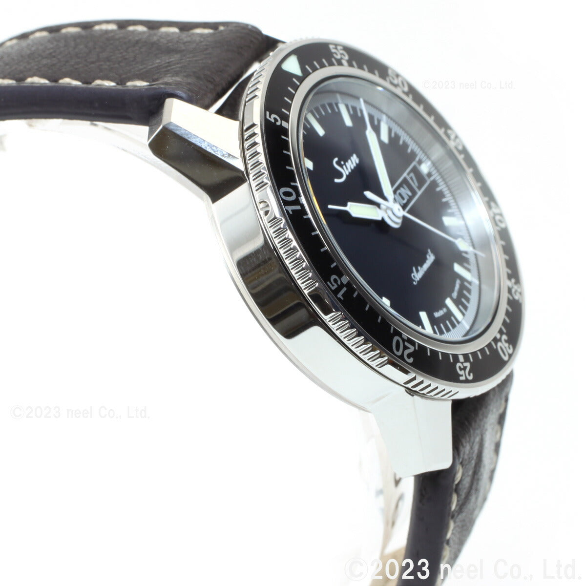 Sinn ジン 104.ST.SA.IB 自動巻き 腕時計 メンズ Instrument Watches インストゥルメント ウォッチ カウレザーストラップ ドイツ製【60回分割手数料無料!】