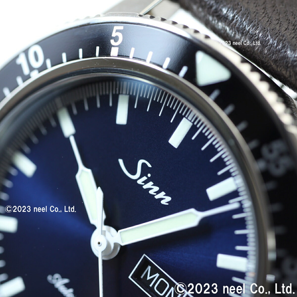 Sinn ジン 104.ST.SA.IB 自動巻き 腕時計 メンズ Instrument Watches インストゥルメント ウォッチ カウレザーストラップ ドイツ製【60回分割手数料無料!】