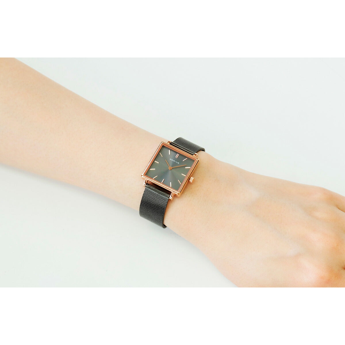 ベーリング BERING 腕時計 レディース スクエア 18226-369