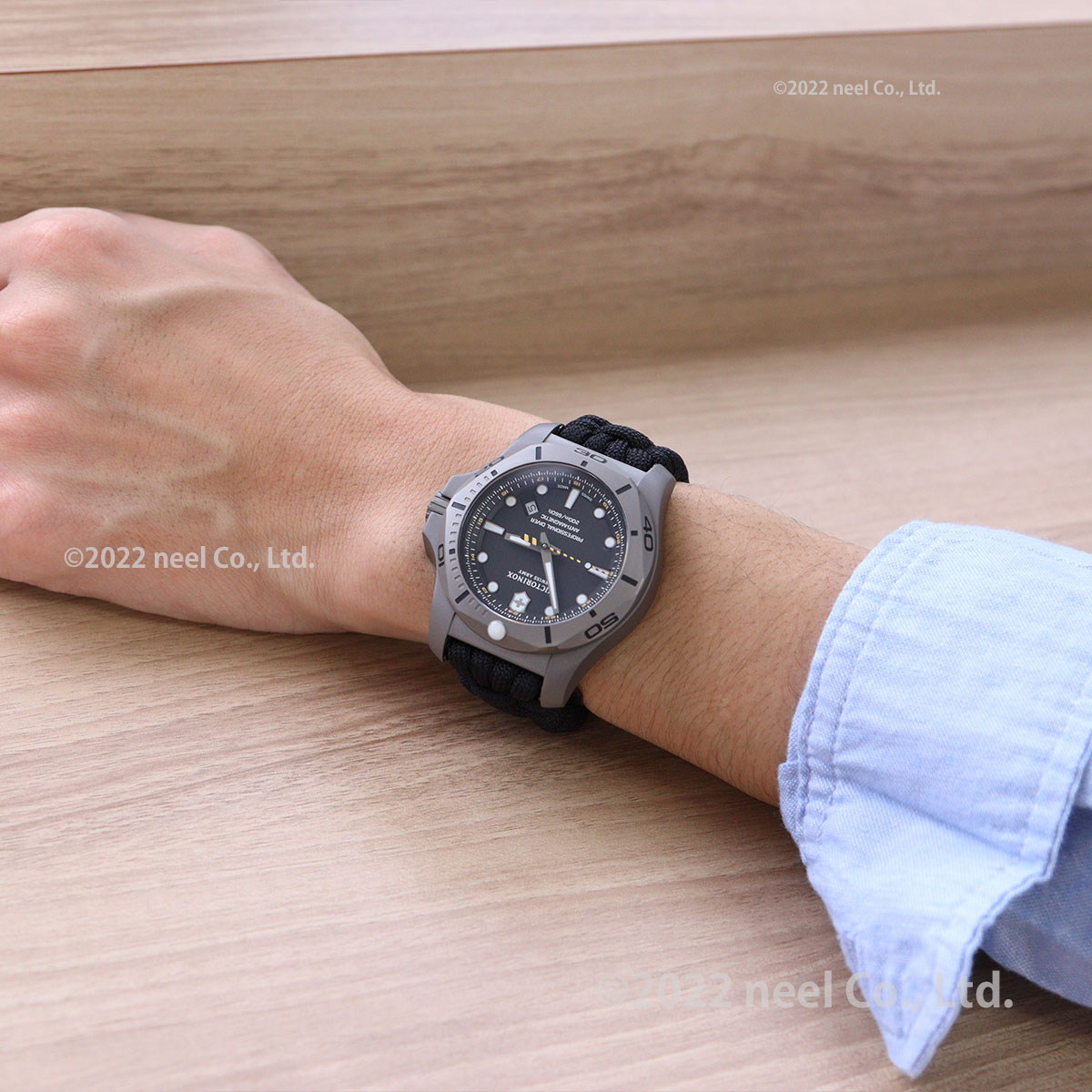 ビクトリノックス VICTORINOX イノックス I.N.O.X. 腕時計 メンズ プロフェッショナル ダイバー タイタニウム ブラック 241812.2