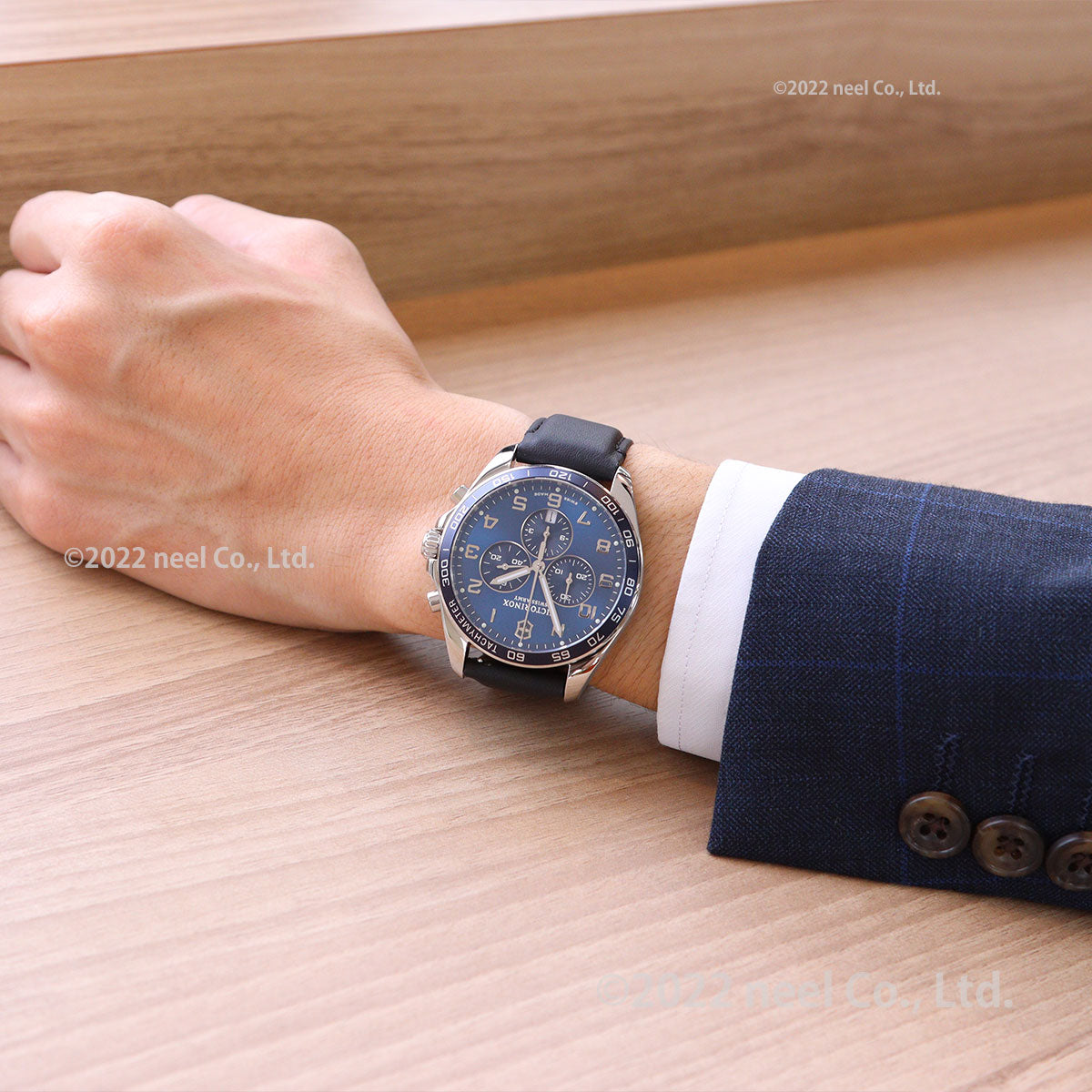 ビクトリノックス 時計 メンズ VICTORINOX 腕時計 241929 フィールドフォース クラシッククロ FieldForce Classic Chrono ブルー