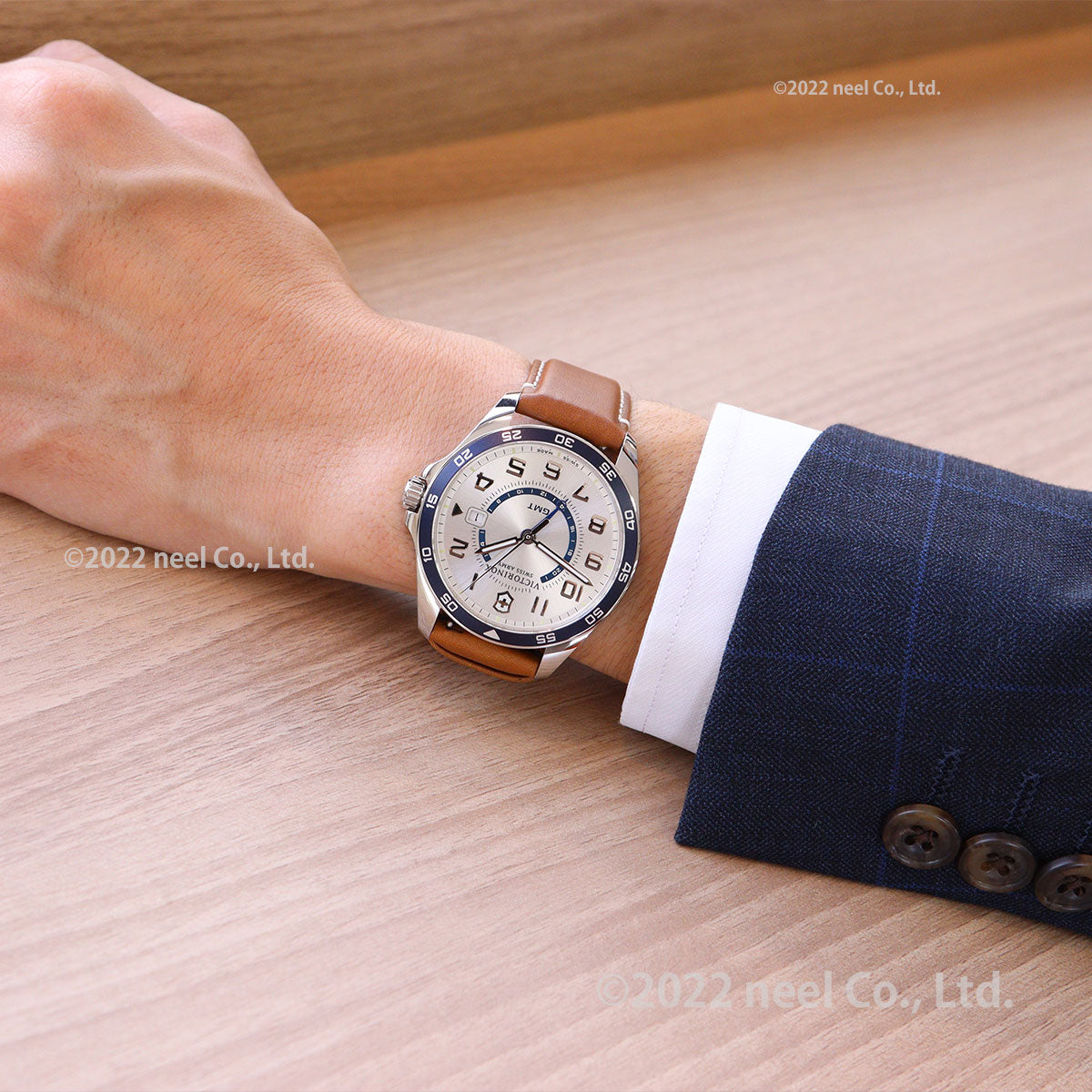 ビクトリノックス 時計 メンズ VICTORINOX 腕時計 241931 フィールドフォース クラシック FIELD FORCE Classic GMT シルバー