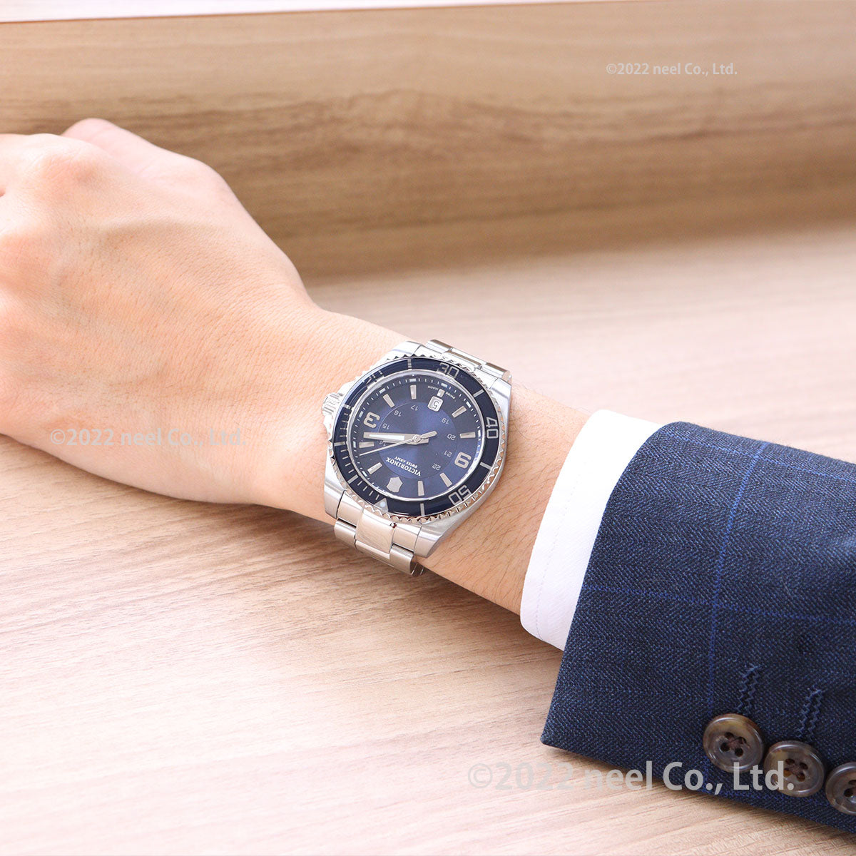 ビクトリノックス 時計 メンズ VICTORINOX 腕時計 242007 マーベリック ラージ Maverick Large ブルー