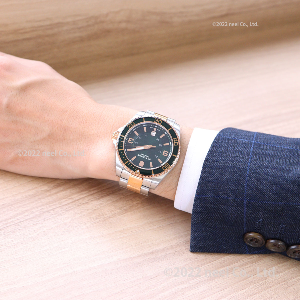 ビクトリノックス 時計 メンズ VICTORINOX 腕時計 242008 マーベリック ラージ Maverick Large グリーン