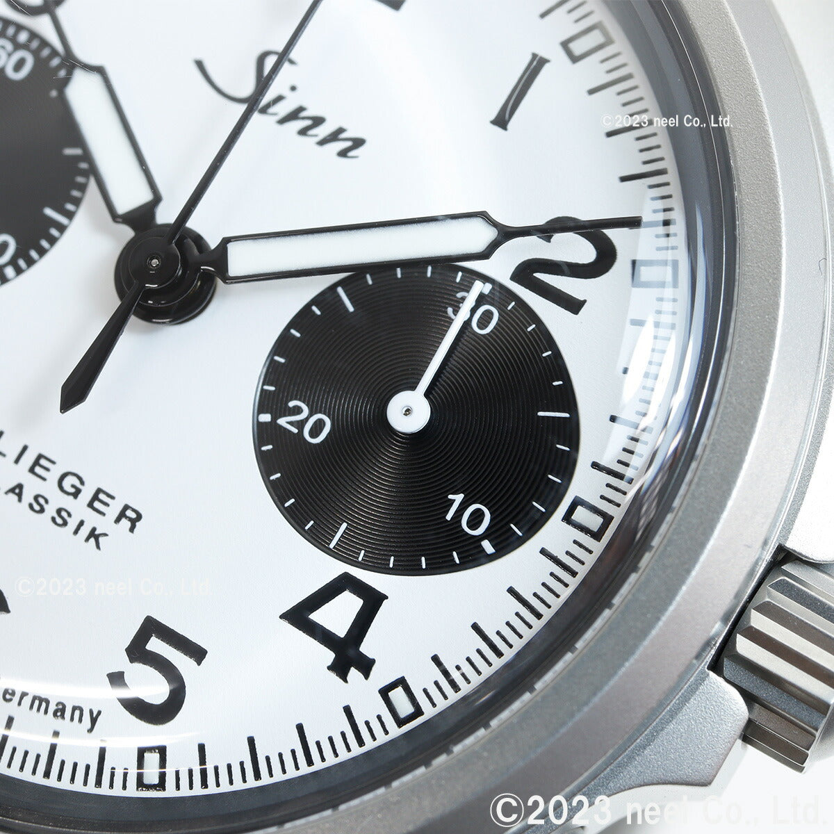 Sinn ジン 356.FLIEGER.KLASSIK.W 自動巻き 腕時計 メンズ Instrument Chronographs インストゥルメント クロノグラフ フリーガー ステンレスバンド ドイツ製【60回分割手数料無料!】