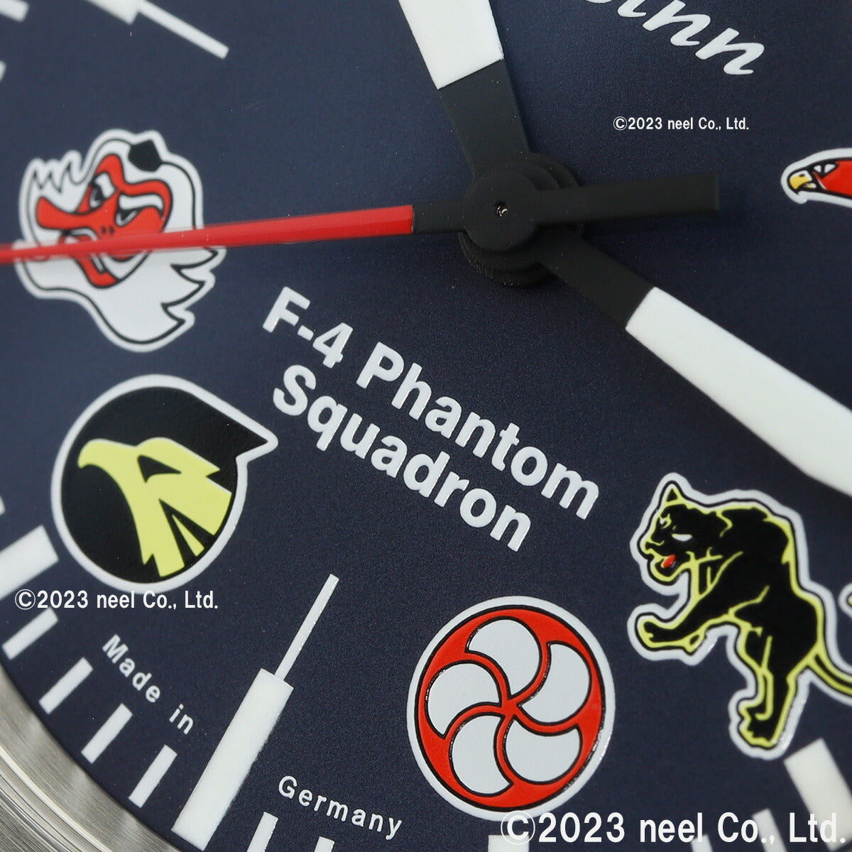 Sinn ジン 556.F-4.II 自動巻き ファントム 日本限定モデル 腕時計 メンズ JAPAN Limited パイロットウォッチ ステンレスバンド ドイツ製【60回分割手数料無料!】