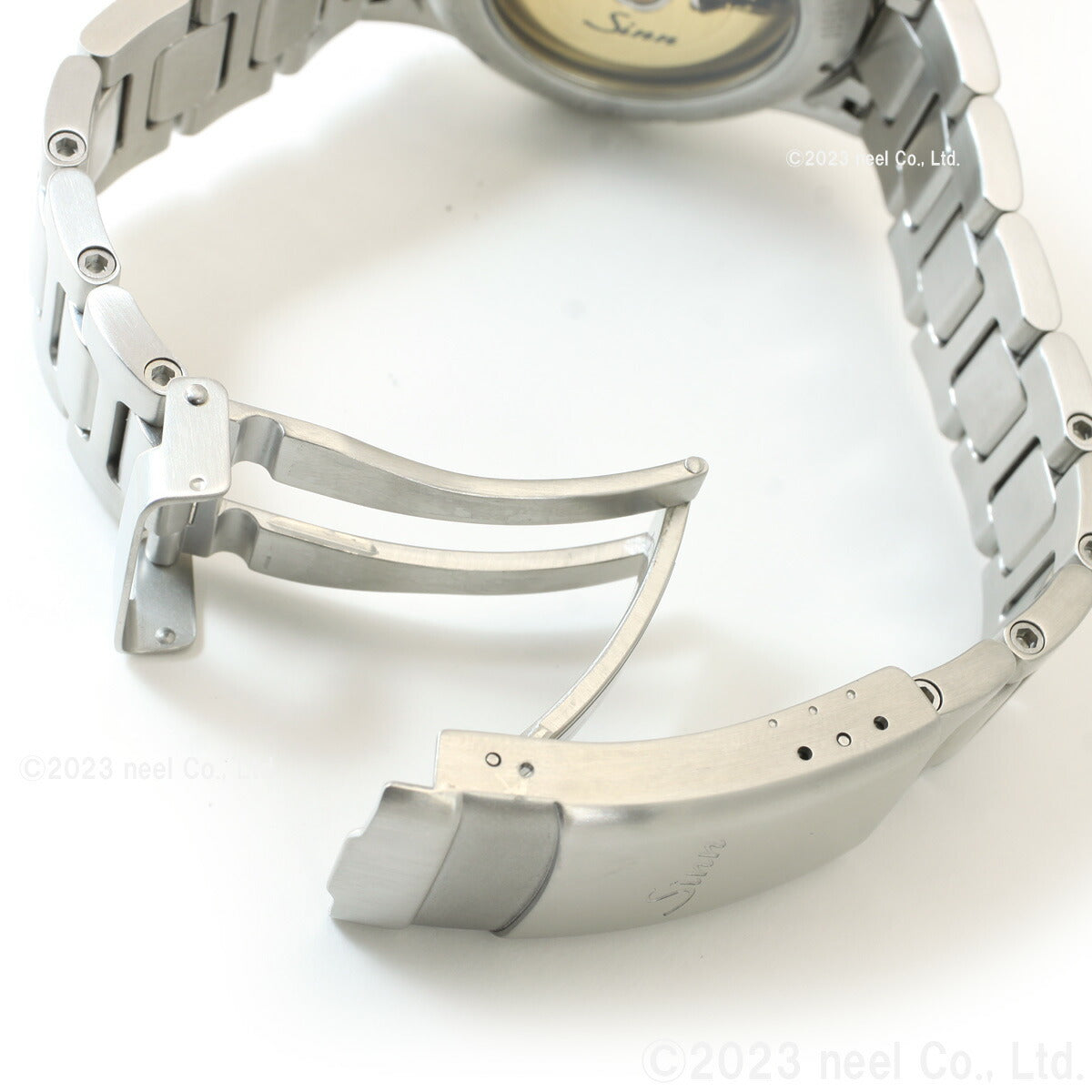 Sinn ジン 556.I.Perlmutt.S 自動巻き 腕時計 メンズ Instrument Watches インストゥルメント ウォッチ ステンレスバンド ドイツ製【60回分割手数料無料!】