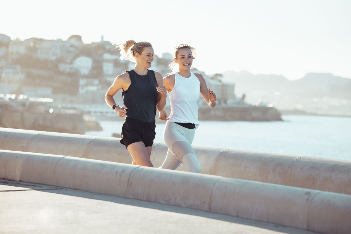 ポラール POLAR PACER スマートウォッチ GPS 心拍 トレーニング ランニング マラソン 腕時計 ぺーサー ナイトブラック S-L 900102174 日本正規品