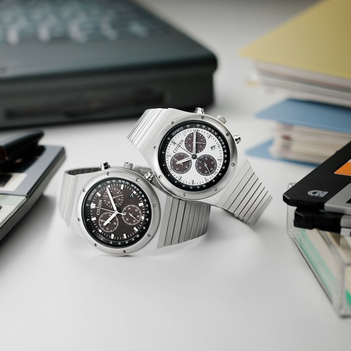 シチズンコレクション レコードレーベル 1984 chronograph 特定店取扱いモデル AT2540-57E エコドライブ ソーラー 腕時計 メンズ ブラック CITIZEN COLLECTION RECORD LABEL