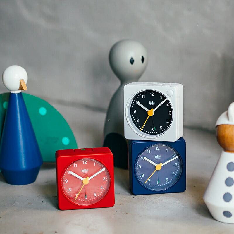 BRAUN ブラウン アラームクロック BC02R アナログ 目覚まし時計 置時計 トラベルクロック Alarm Table Clock 57mm レッド