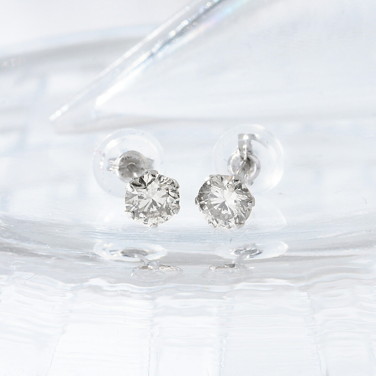 ダイヤモンド ピアス 0.5カラット 0.5ct プラチナ DVTFN50UGL UGL鑑別カード付