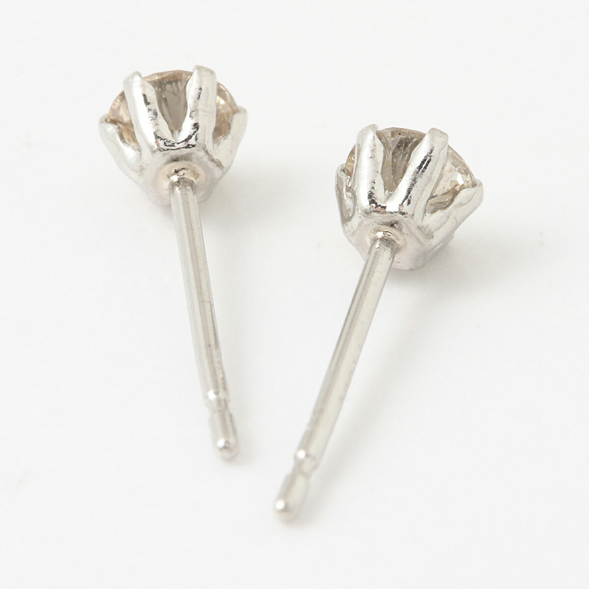 ダイヤモンド ピアス 0.3カラット 0.3ct プラチナ DVTP30PD