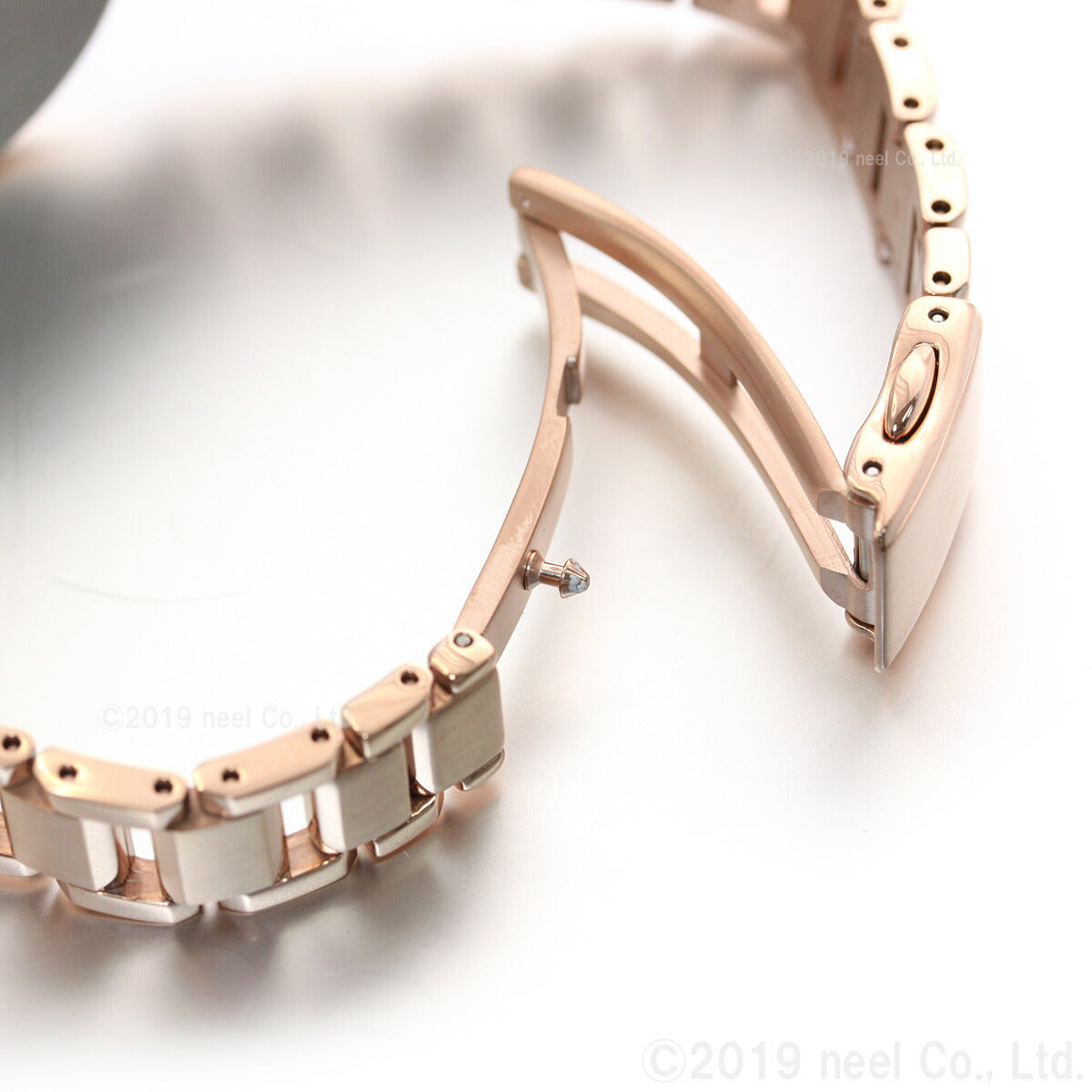 シチズン クロスシー CITIZEN xC エコドライブ ソーラー 電波時計 腕時計 レディース ハッピーフライト EC1032-54X