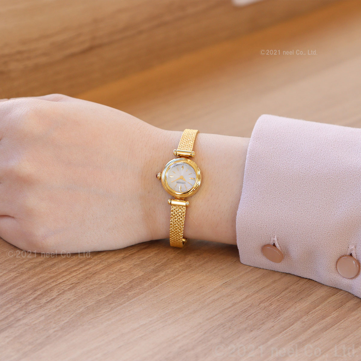 シチズン キー CITIZEN Kii: エコドライブ ラウンドメッシュ 腕時計 レディース EG7083-55A