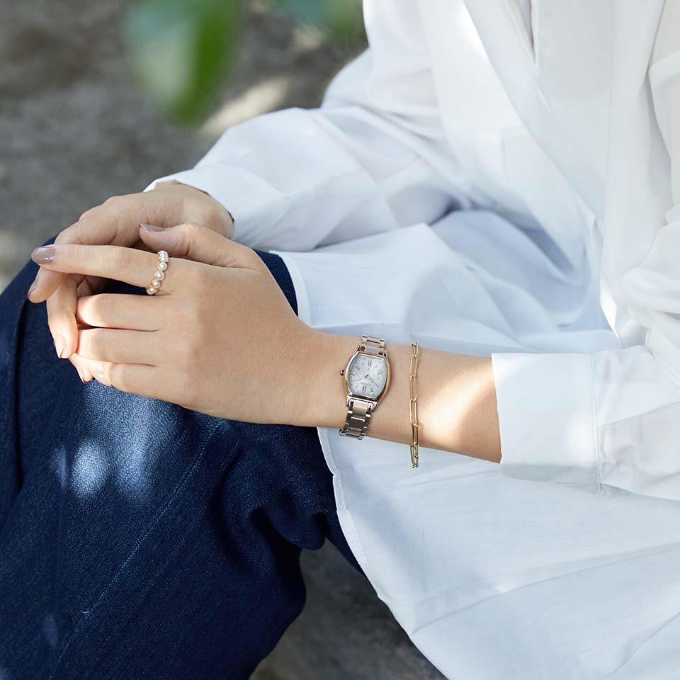 シチズン クロスシー CITIZEN xC エコドライブ 電波時計 ティタニア ハッピーフライト ベーシックコレクション CITIZEN basic collection 腕時計 レディース ES9354-69B