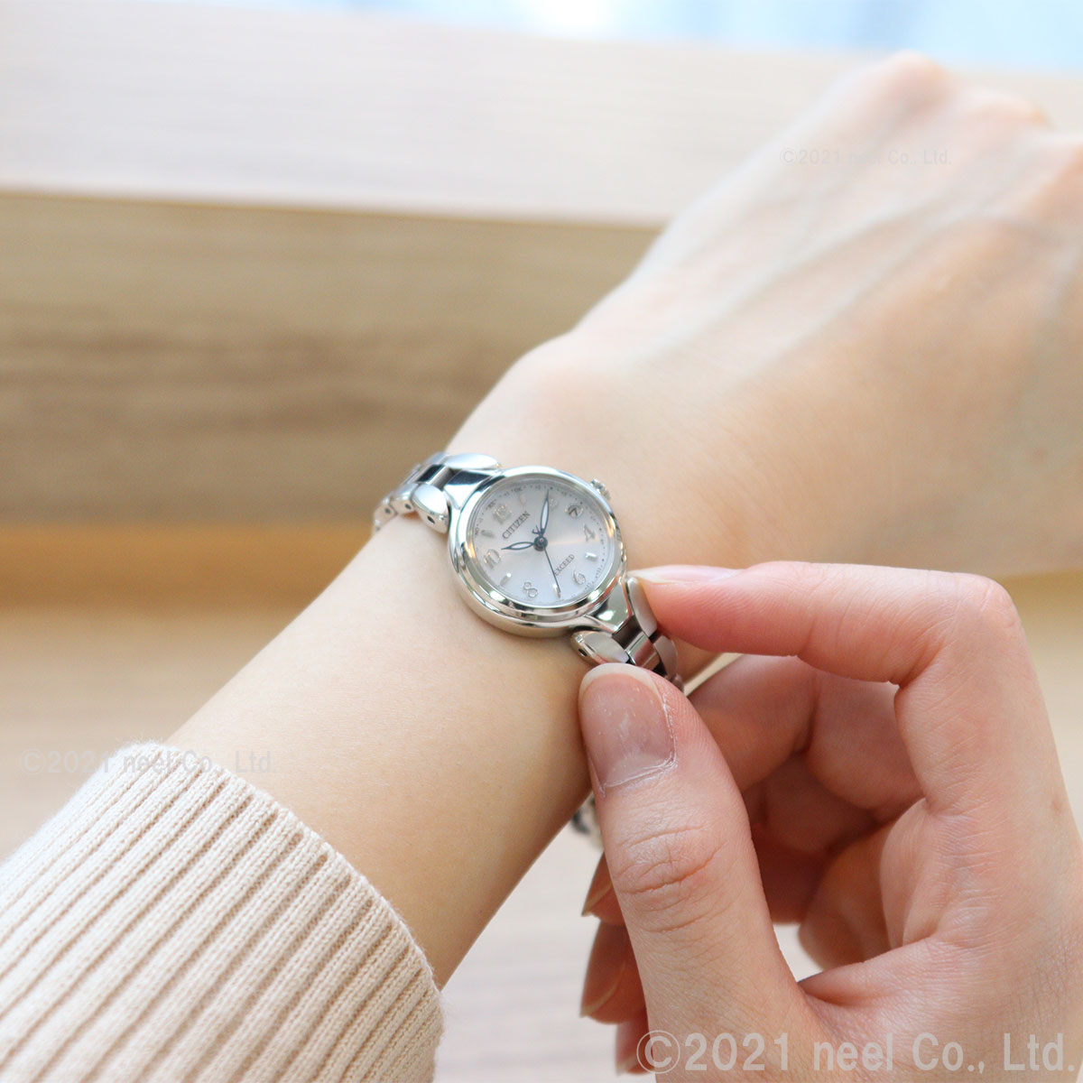 シチズン エクシード CITIZEN EXCEED エコドライブ 電波時計 ティタニア ハッピーフライト レディース 腕時計 ES9470-50A