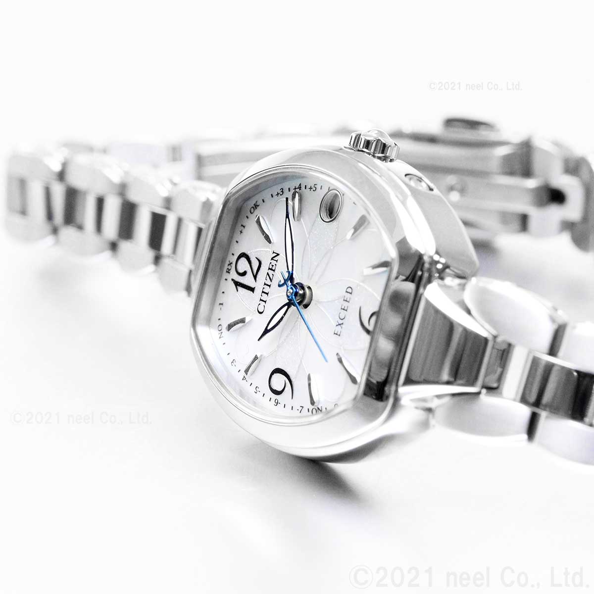 シチズン エクシード CITIZEN EXCEED エコドライブ 電波時計 ティタニア ハッピーフライト 腕時計 レディース ES9480-56W フラワーバンド トノー型