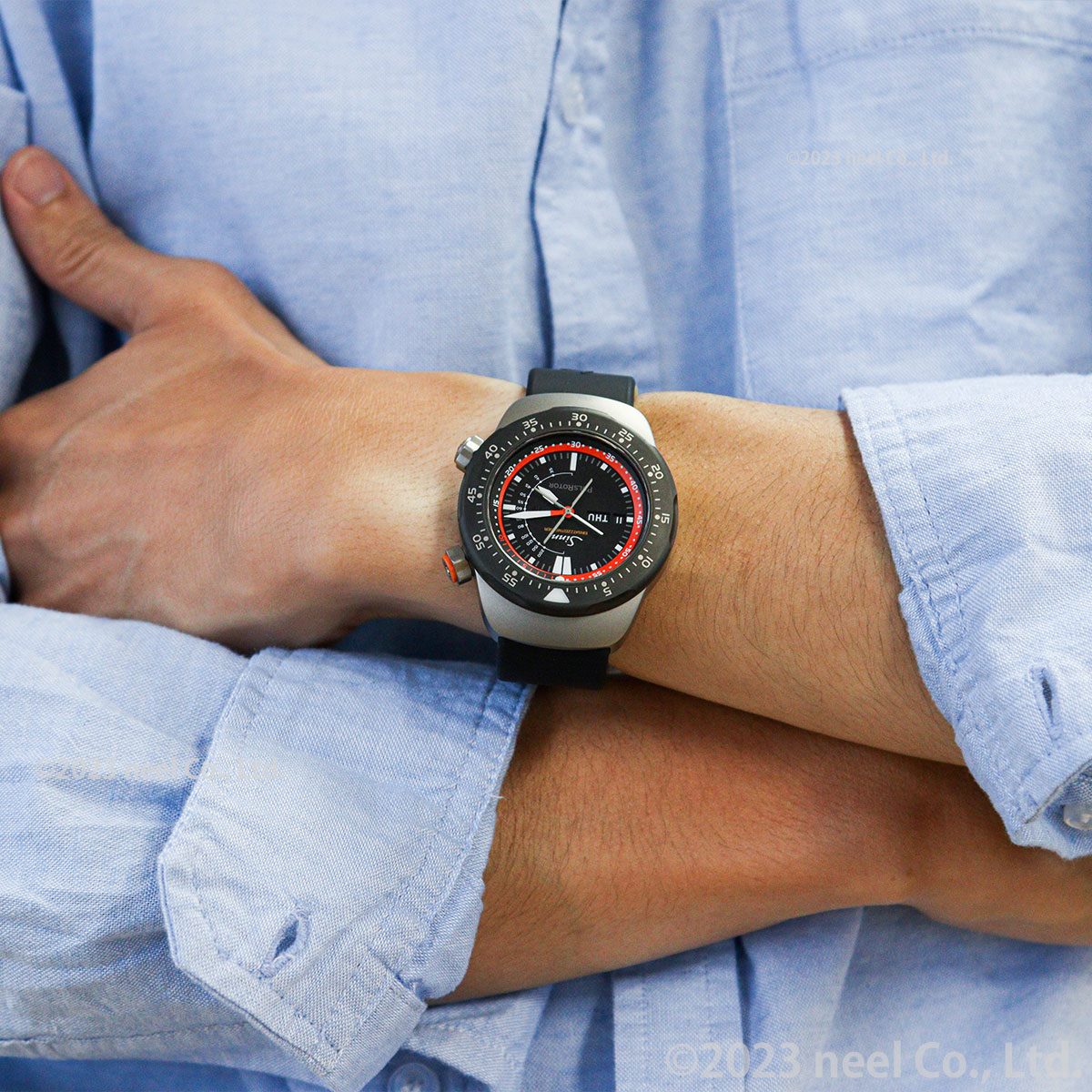 Sinn ジン EZM12 自動巻 ドクターヘリの救命医師のために開発されたモデル Instrument Watches シリコンバンド ポケットナイフ、ベルト交換ツール、バネ棒セット ドイツ製【60回分割手数料無料!】