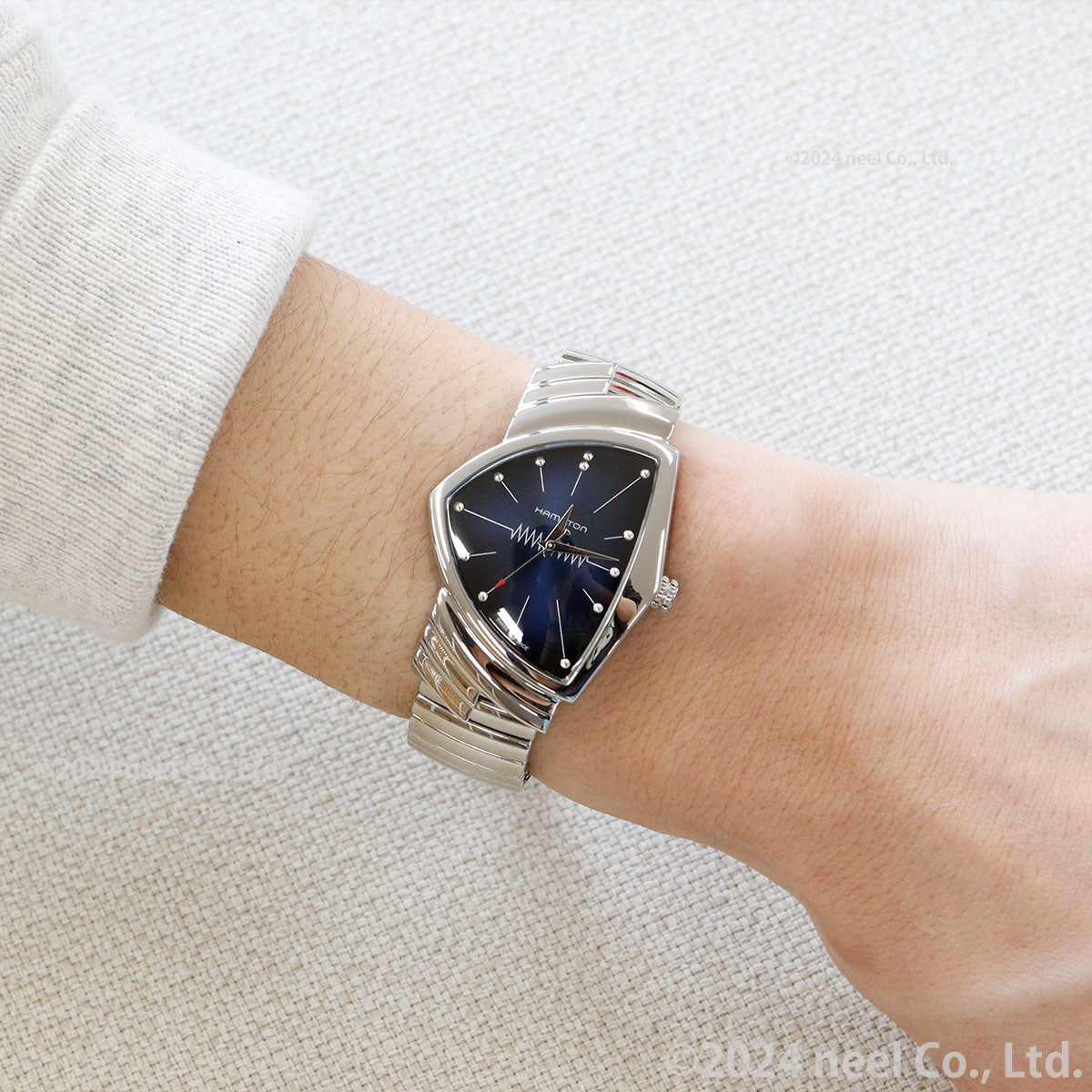 ハミルトン HAMILTON ベンチュラ クォーツ ブルー エルビス H24411142 腕時計 メンズ レディース VENTURA QUARTZ【正規品】【60回分割手数料無料!】