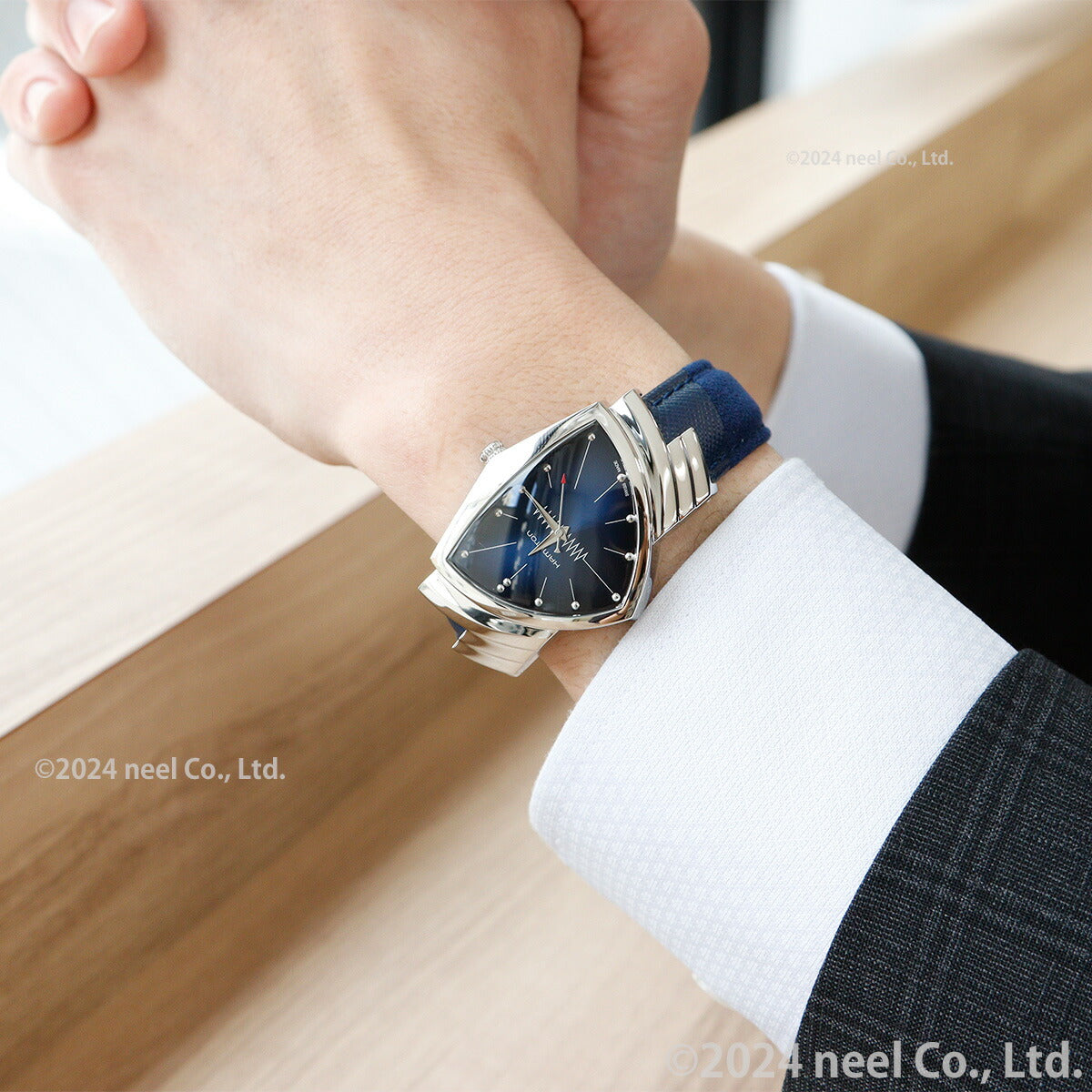 ハミルトン HAMILTON ベンチュラ クォーツ ブルー エルビス H24411942 腕時計 メンズ レディース VENTURA QUARTZ【正規品】【60回分割手数料無料!】