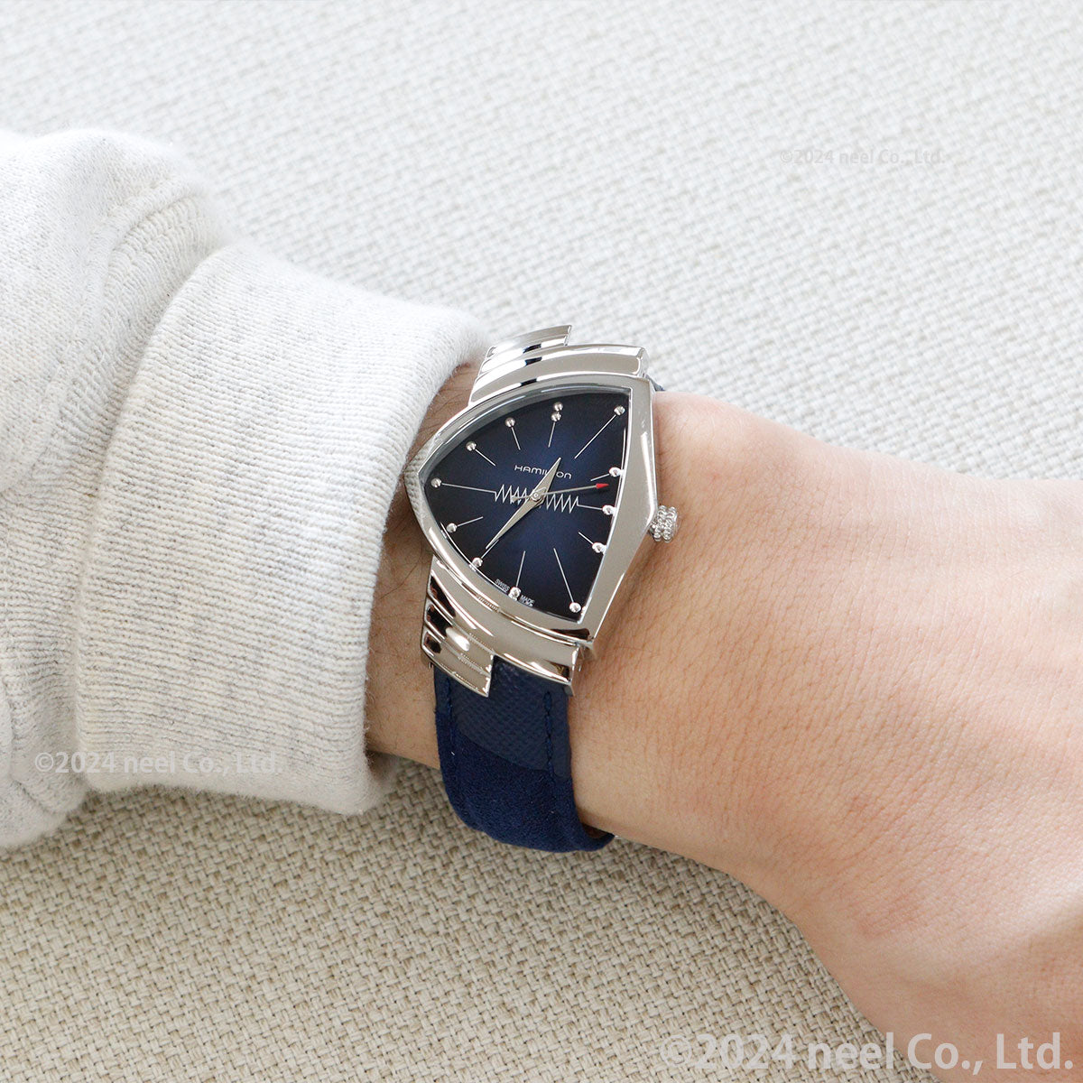 ハミルトン HAMILTON ベンチュラ クォーツ ブルー エルビス H24411942 腕時計 メンズ レディース VENTURA QUARTZ【正規品】【60回分割手数料無料!】