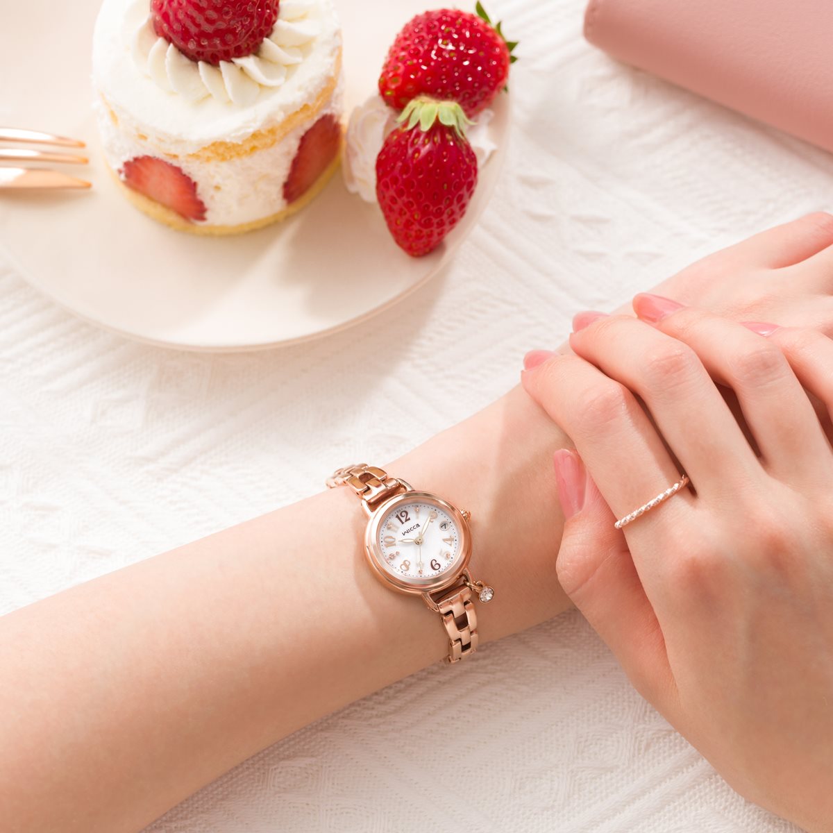 シチズン ウィッカ CITIZEN wicca ソーラーテック 電波時計 ブレスライン 腕時計 レディース KL0-561-17