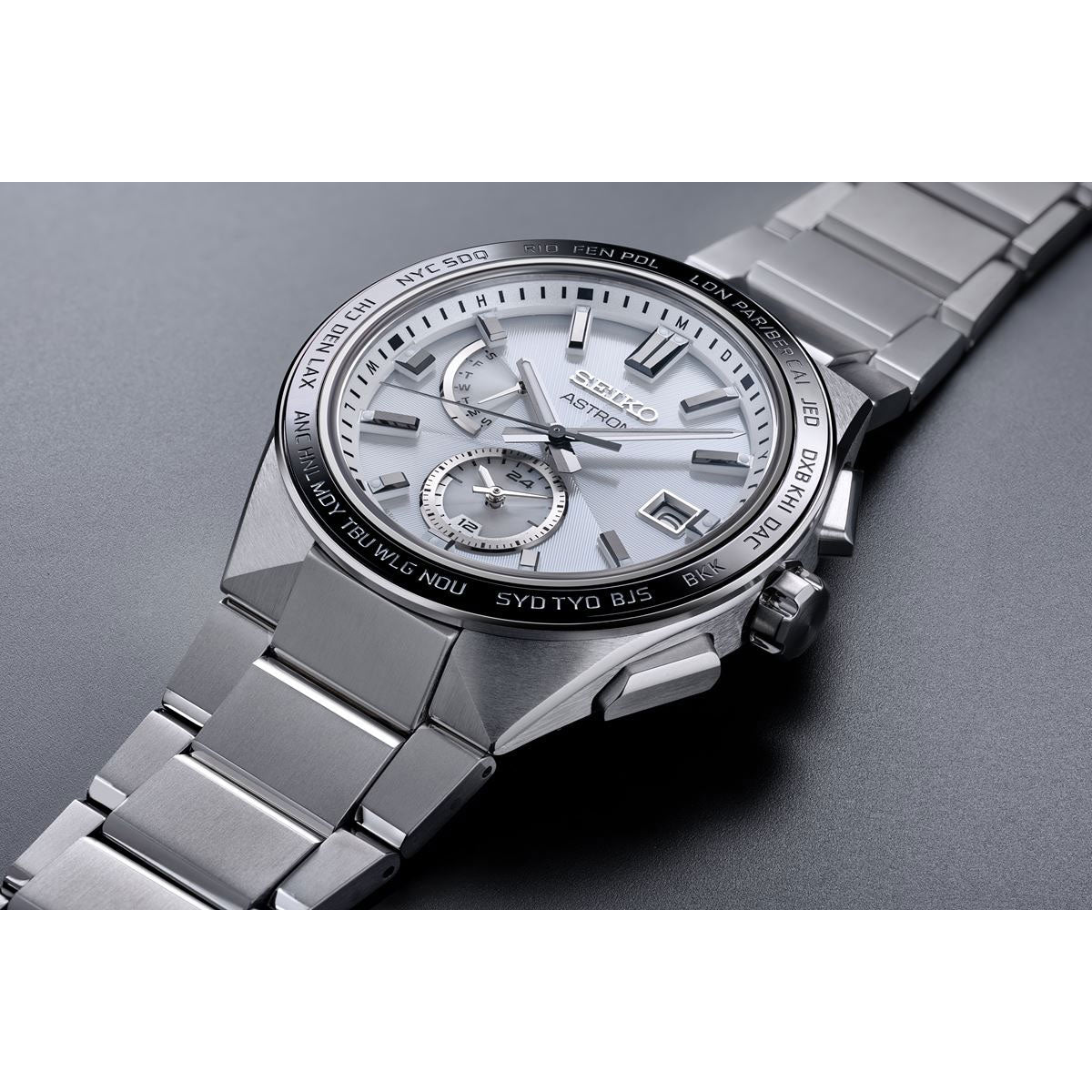 セイコー アストロン ネクスター SBXY049 NEXTER メンズ 腕時計 ソーラー 電波 ワールドタイム SEIKO ASTRON ノーヴァ NOVA チタン